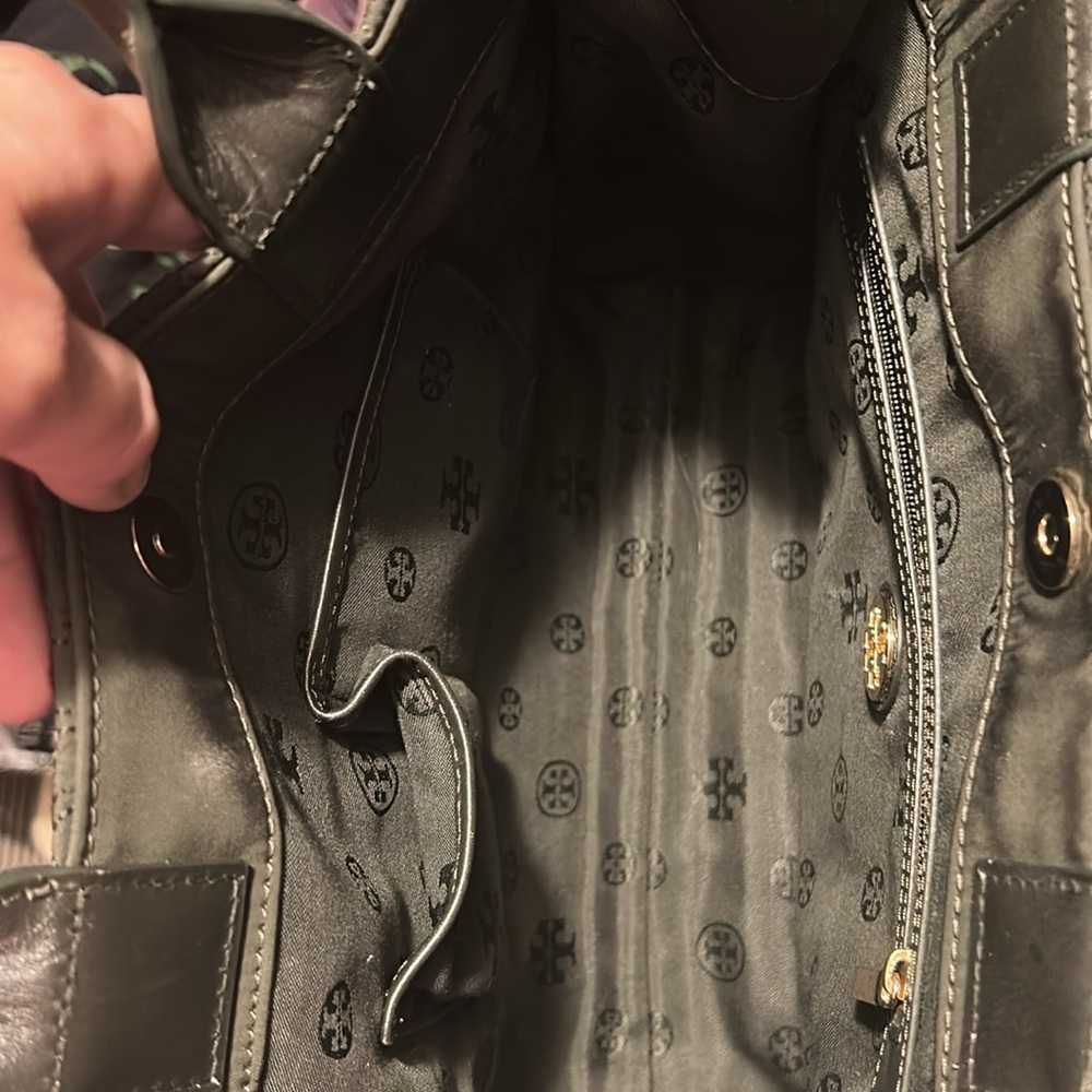 Tory Burch Ella Tote - Picture 8 of 14